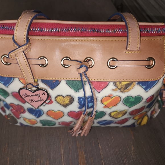 Like New Dooney & Bourke Crayon Hearts Canvas Coated Leather Shoulder Bag - Picture 11 of 12